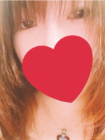 てる